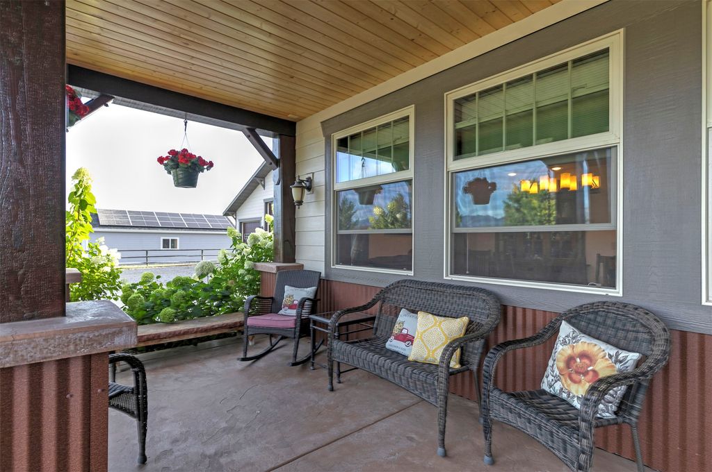 Photo of 612 Wises Way, Corvallis, MT 59828 (MLS # 30055498)