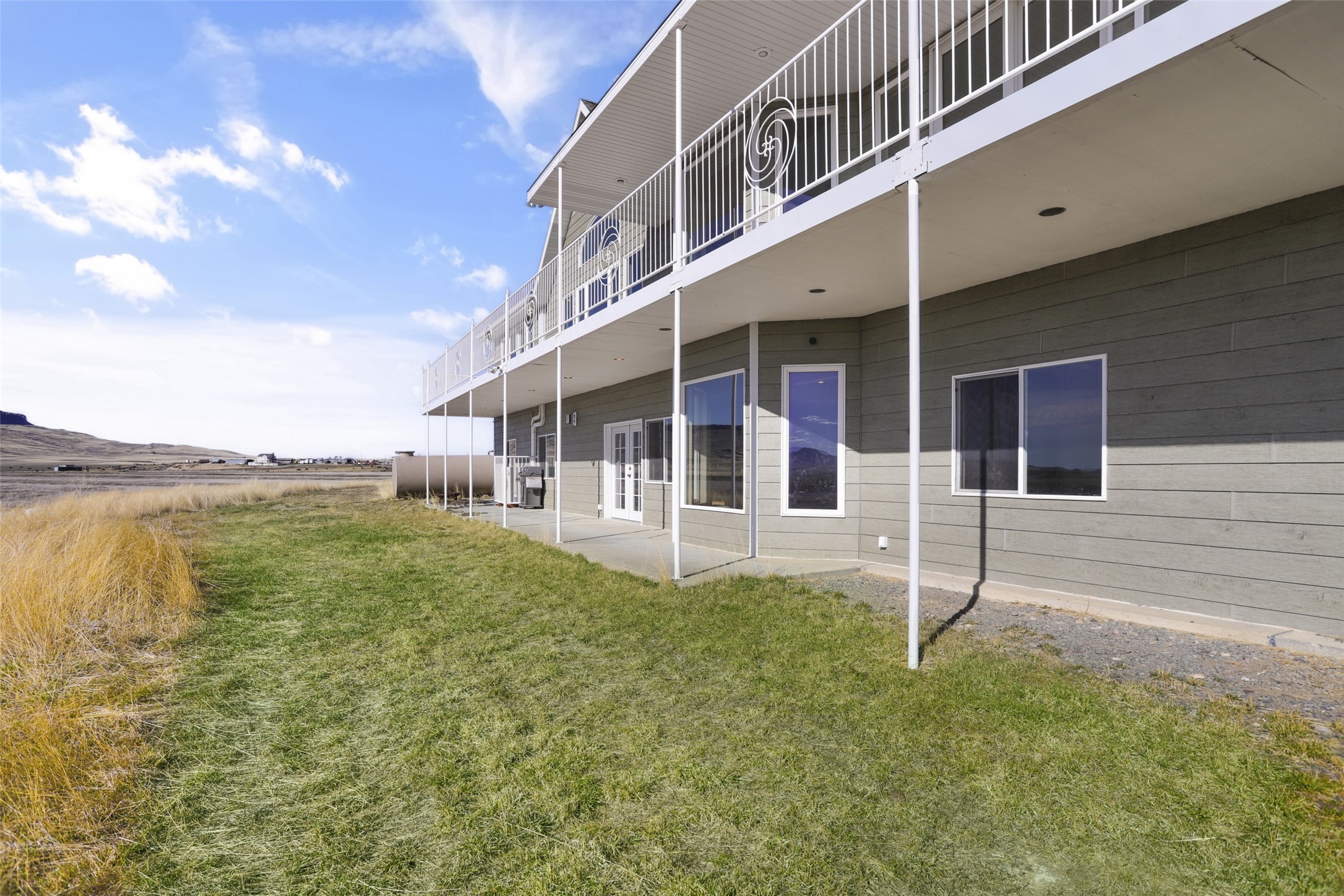 1030 Sun River Cascade Road