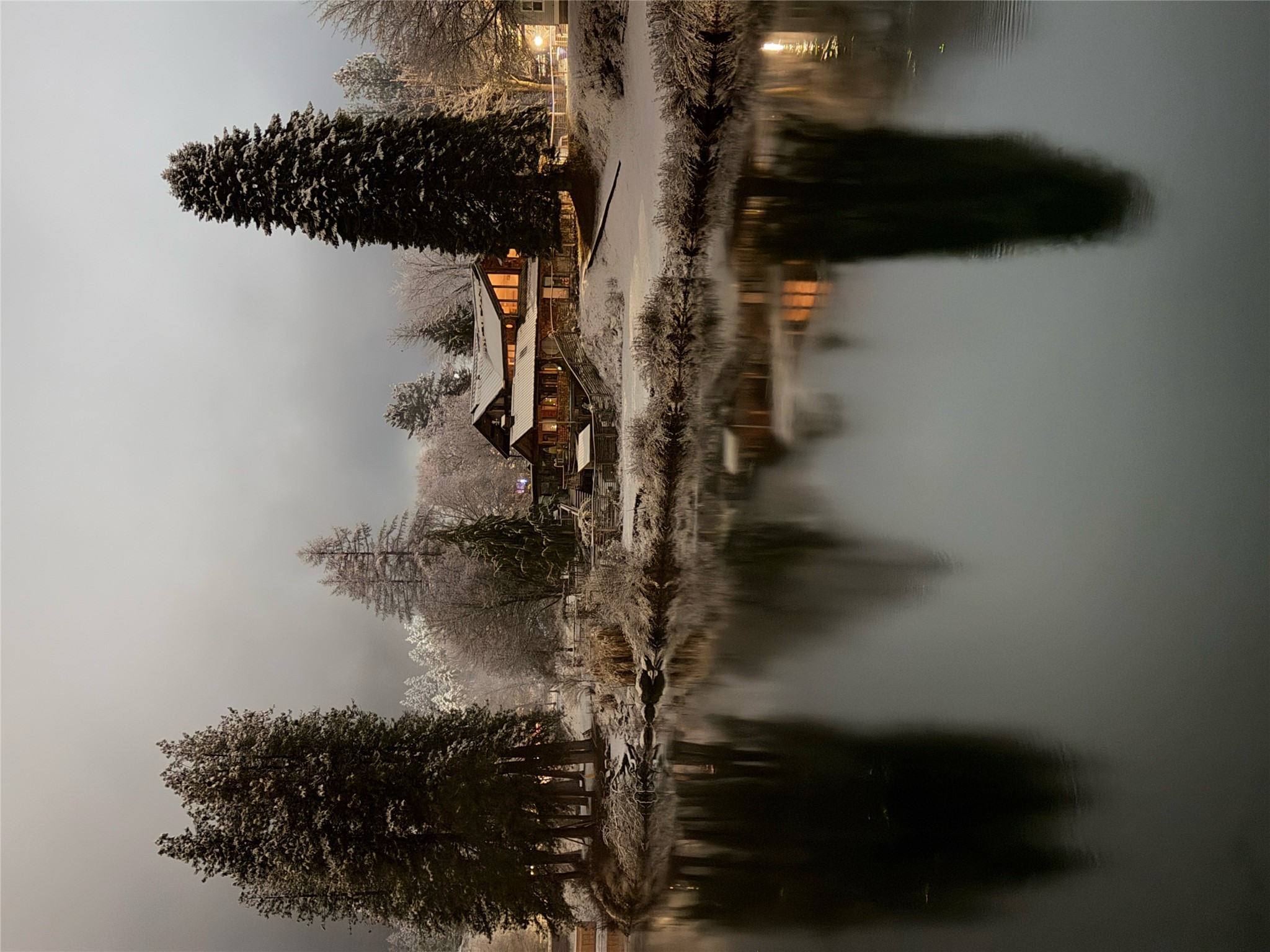 216 Lincoln Street S