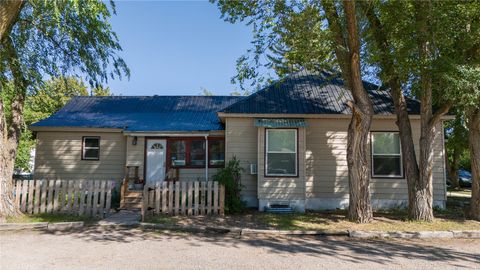 Photo of 446 8th Avenue W, Kalispell, MT 59901 (MLS # 30054763)
