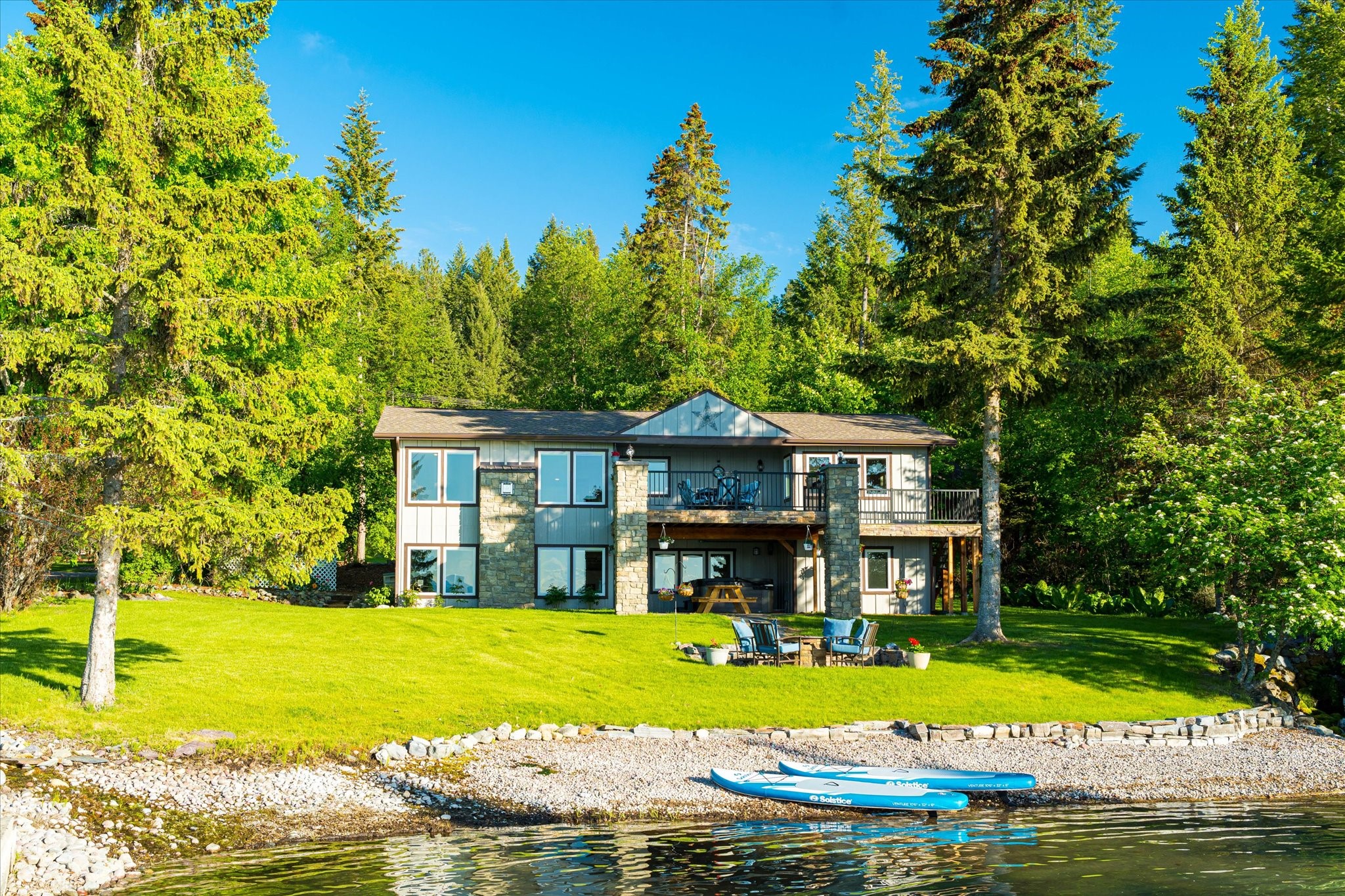 Polson, Montana 59860, United States, 4 Bedrooms Bedrooms, ,3 BathroomsBathrooms,Residential,Active,103590