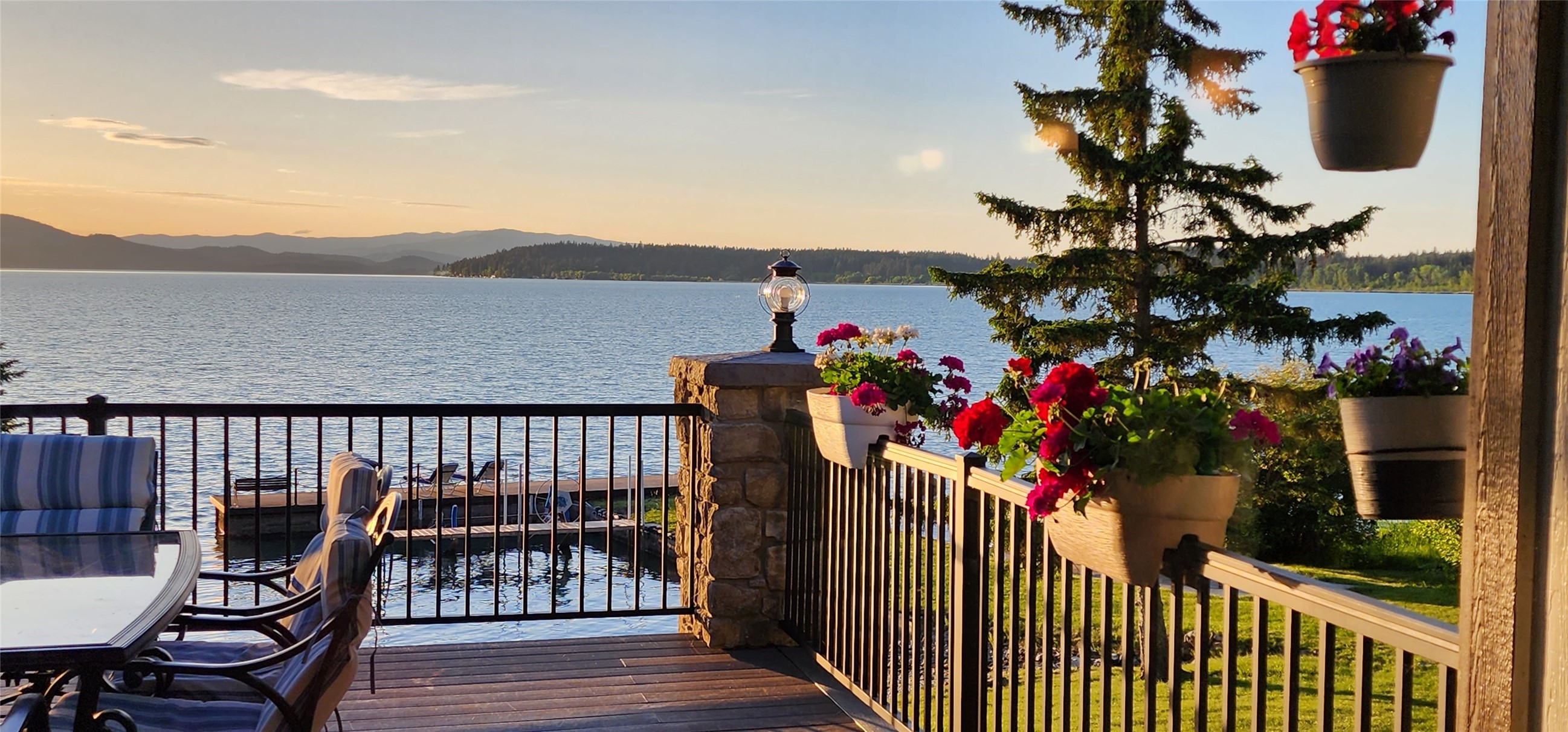 Polson, Montana 59860, United States, 4 Bedrooms Bedrooms, ,3 BathroomsBathrooms,Residential,Active,103590