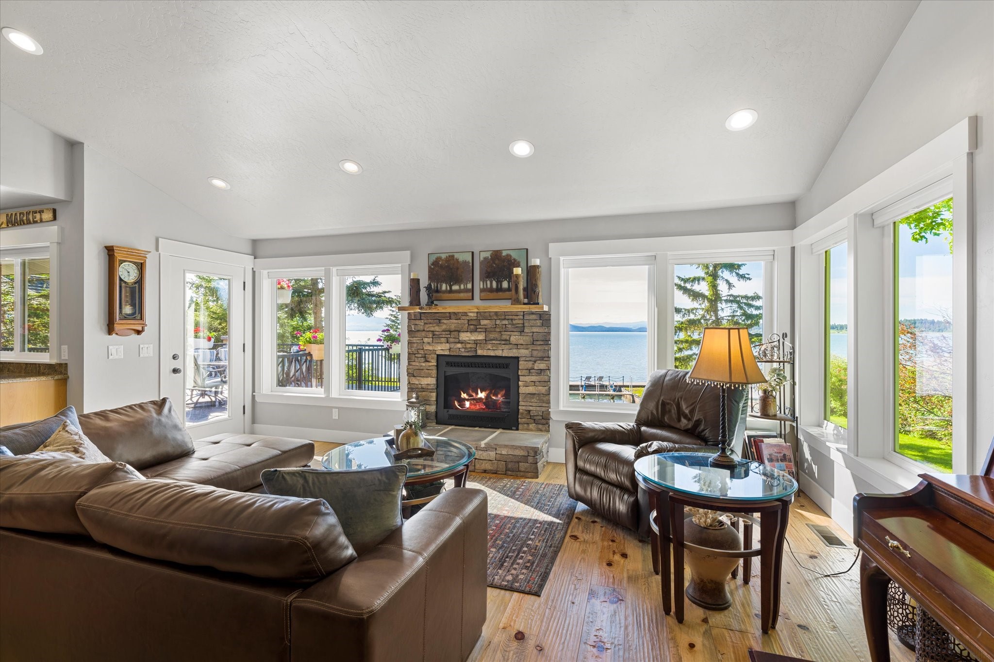 Polson, Montana 59860, United States, 4 Bedrooms Bedrooms, ,3 BathroomsBathrooms,Residential,Active,103590