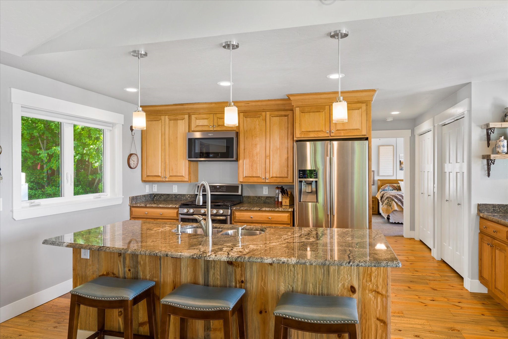 Polson, Montana 59860, United States, 4 Bedrooms Bedrooms, ,3 BathroomsBathrooms,Residential,Active,103590