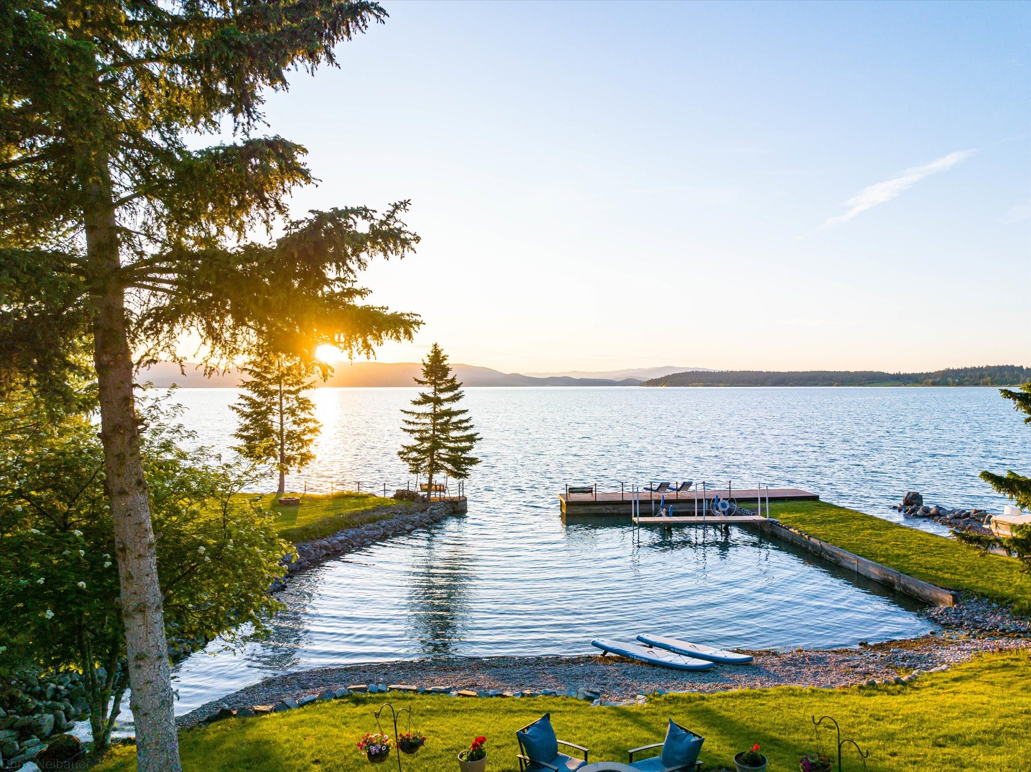 Polson, Montana 59860, United States, 4 Bedrooms Bedrooms, ,3 BathroomsBathrooms,Residential,Active,103590