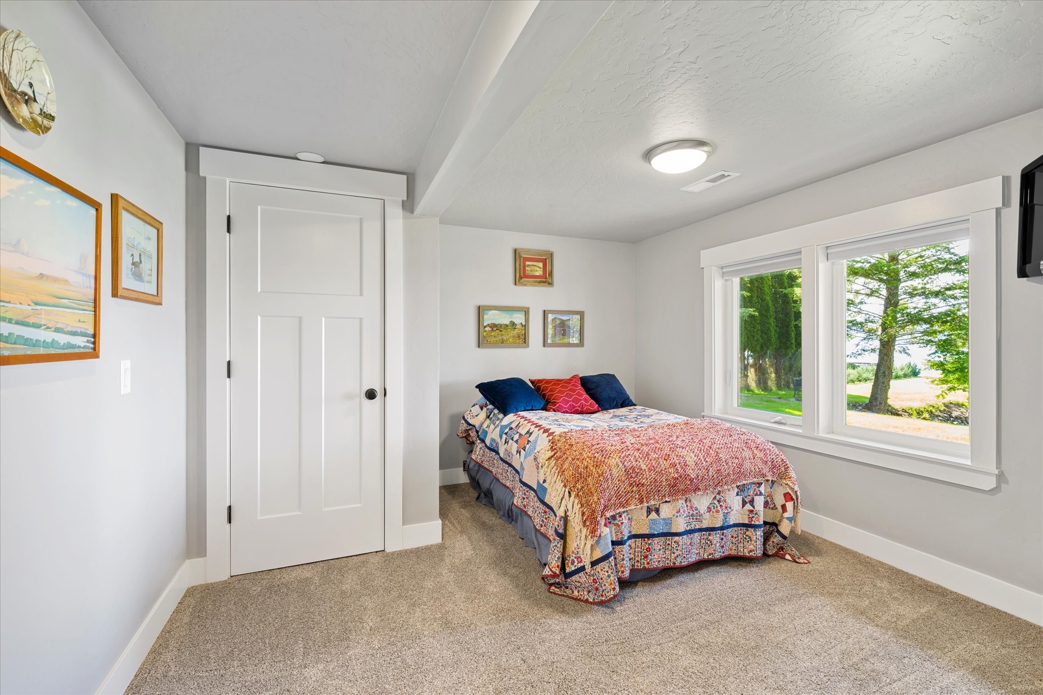 Polson, Montana 59860, United States, 4 Bedrooms Bedrooms, ,3 BathroomsBathrooms,Residential,Active,103590