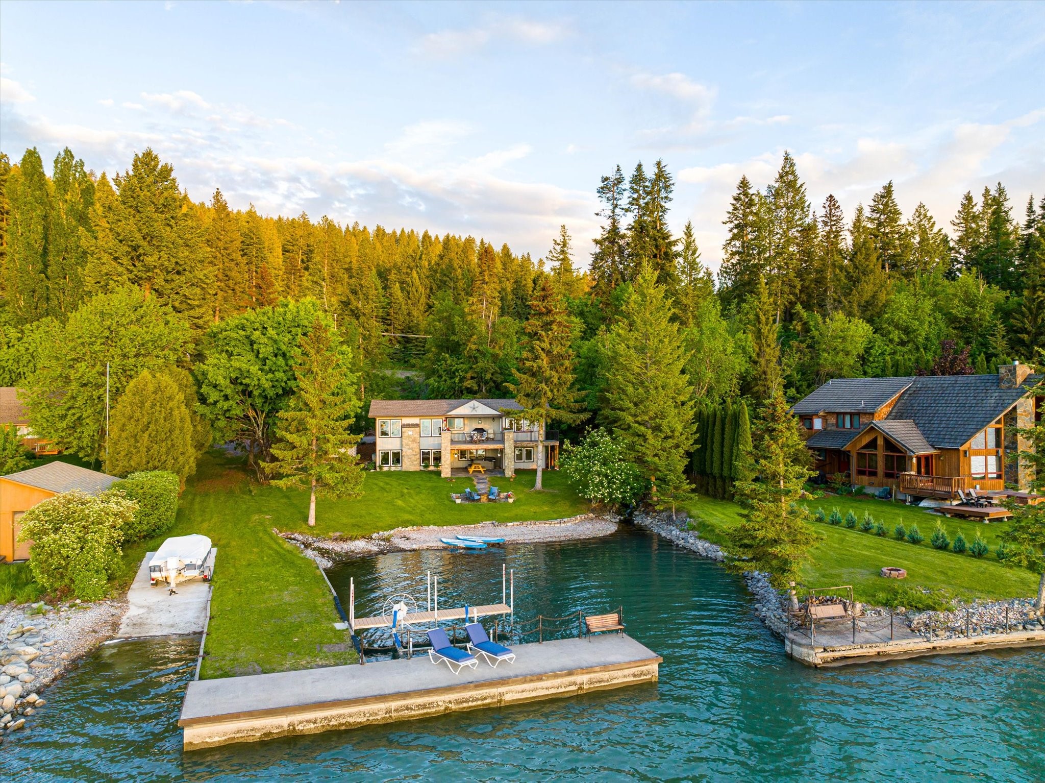 Polson, Montana 59860, United States, 4 Bedrooms Bedrooms, ,3 BathroomsBathrooms,Residential,Active,103590