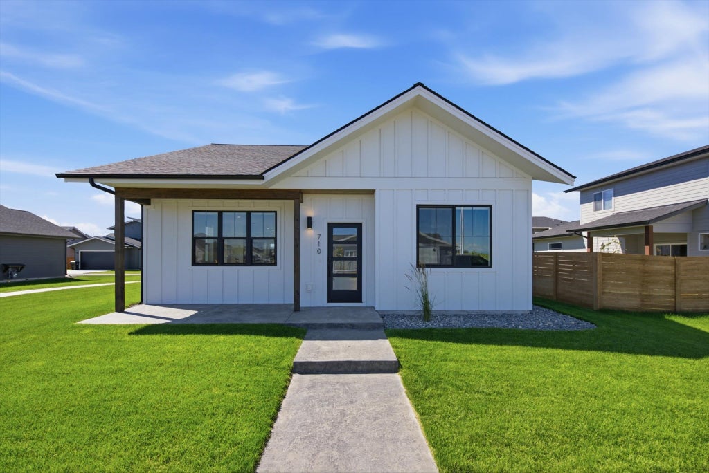 Photo of 710 August Way, Kalispell, MT 59901 (MLS # 30074852)