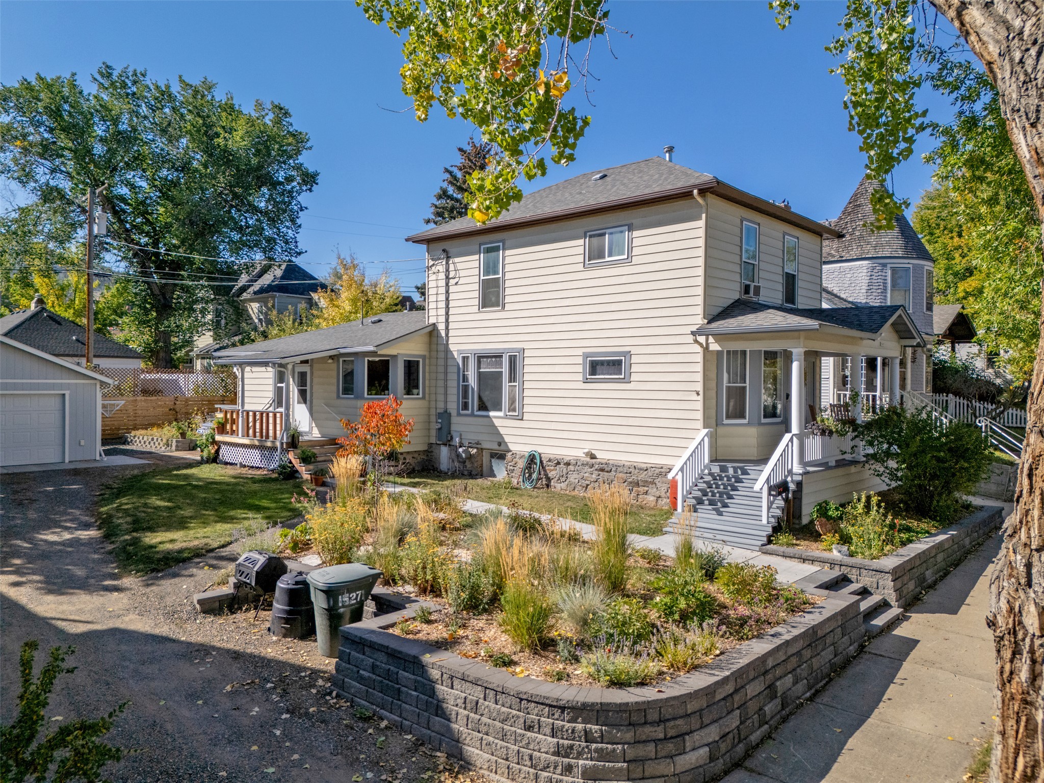 727 Breckenridge Street