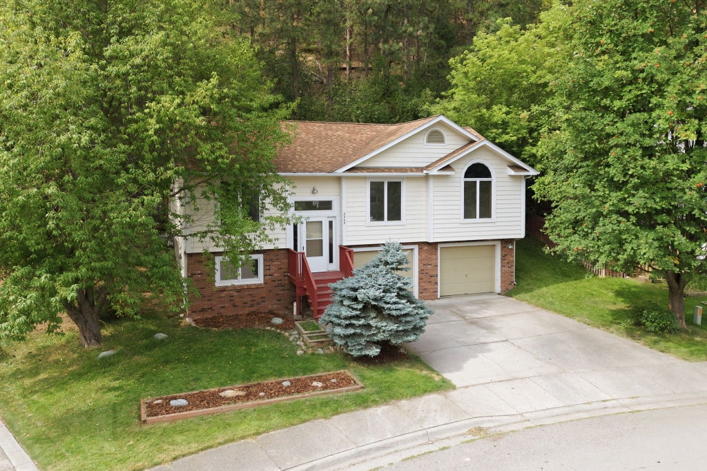 Photo of 2203 Greenough Court W, Missoula, MT 59802 (MLS # 30077620)