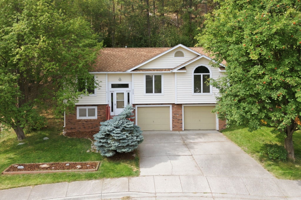 Photo of 2203 Greenough Court W, Missoula, MT 59802 (MLS # 30077620)