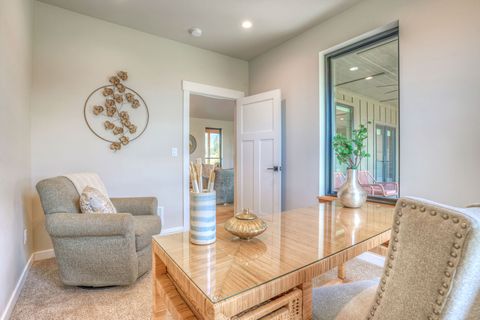 Tiny photo for 499 Jefferson Street, Kalispell, MT 59901 (MLS # 30069994)