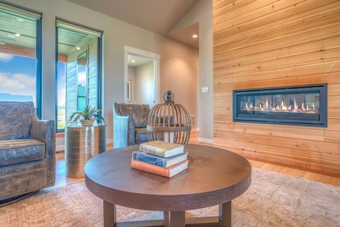 Tiny photo for 499 Jefferson Street, Kalispell, MT 59901 (MLS # 30069994)