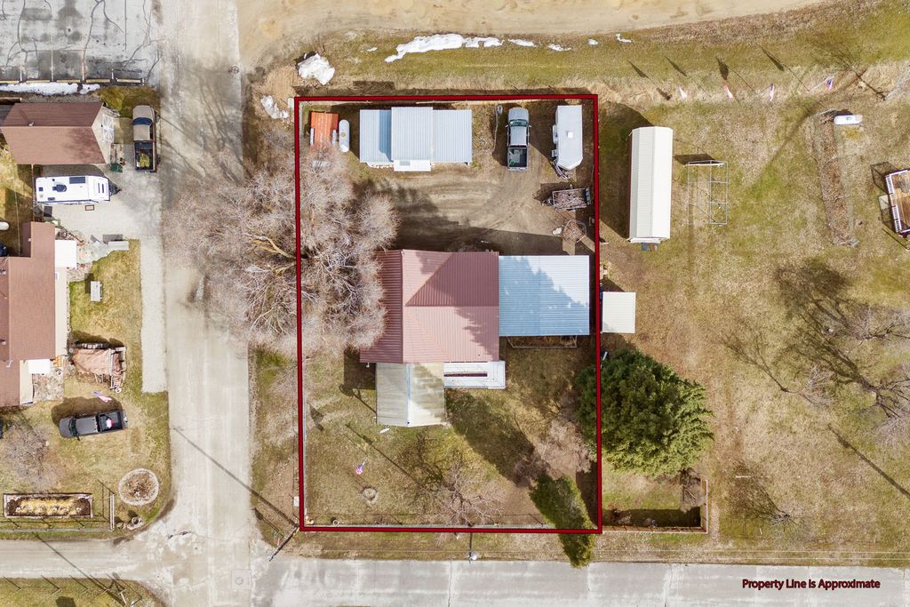 Photo of 202 Waldo Street, Darby, MT 59829 (MLS # 30051950)