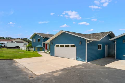 Tiny photo for 2 Grassy Mountain Road, Clancy, MT 59634 (MLS # 30073370)