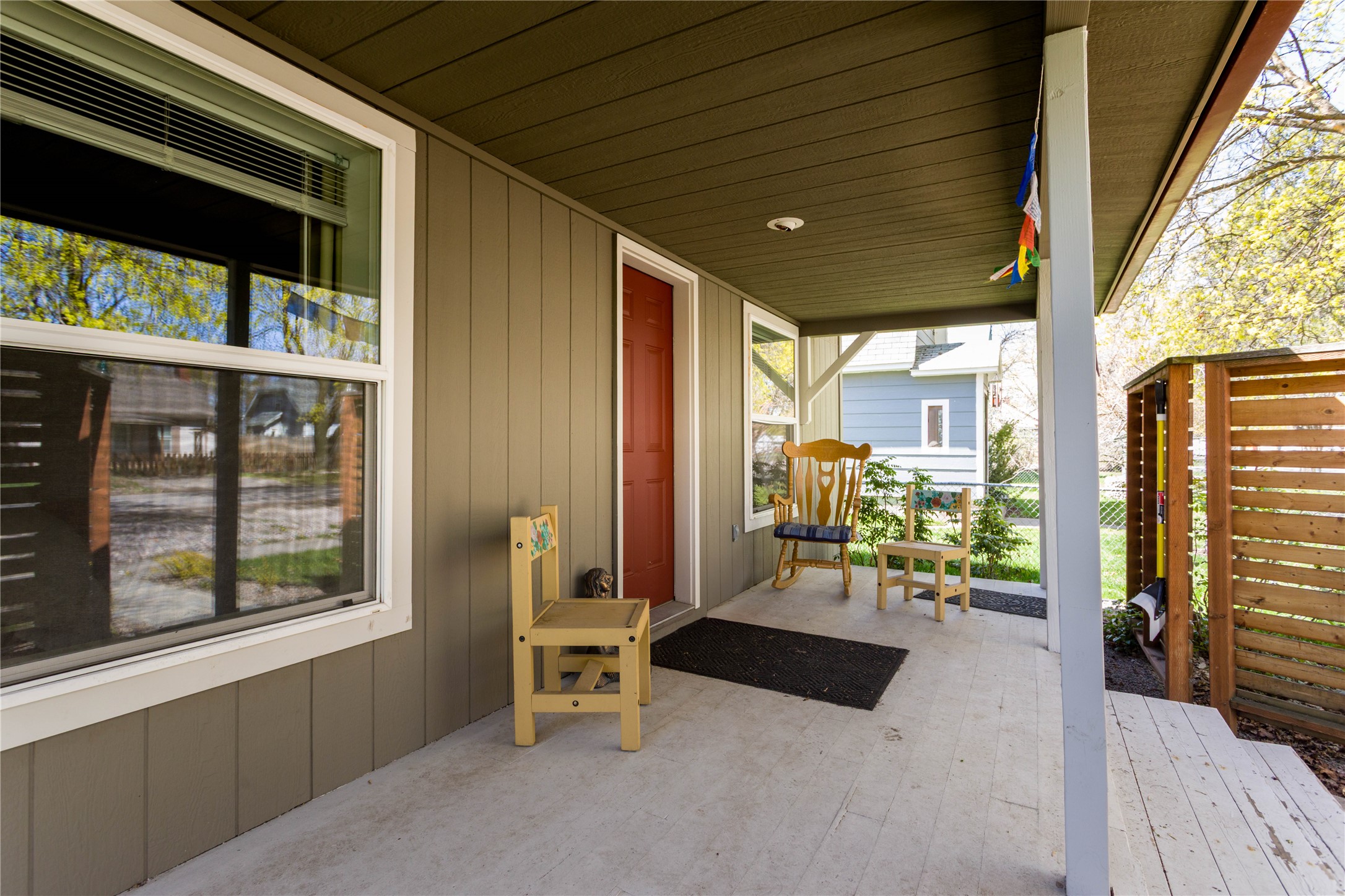 111 6th Avenue W