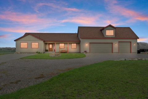 Tiny photo for 881 Lone Coyote Trail, Kalispell, MT 59901 (MLS # 30056257)