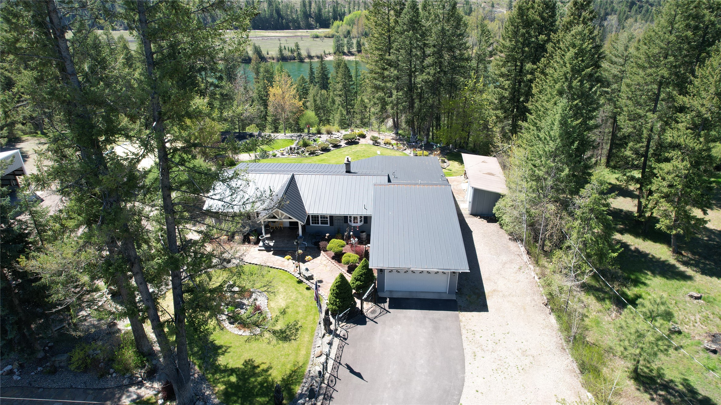 216 Yellowtail Road