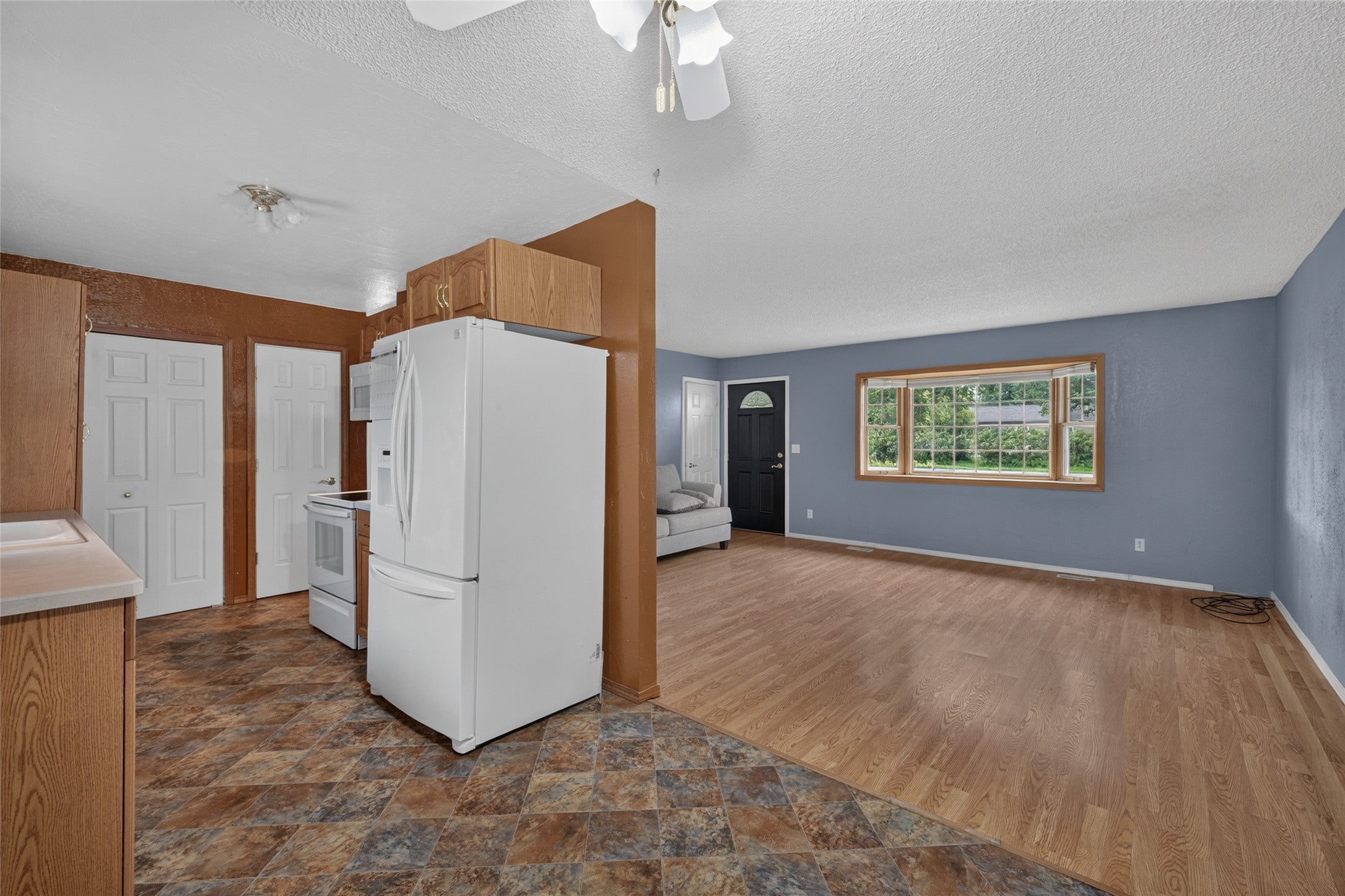 2595 Prickley Pear Avenue