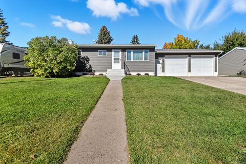 Photo of 313 22nd Avenue NW, Great Falls, MT 59404 (MLS # 30058555)