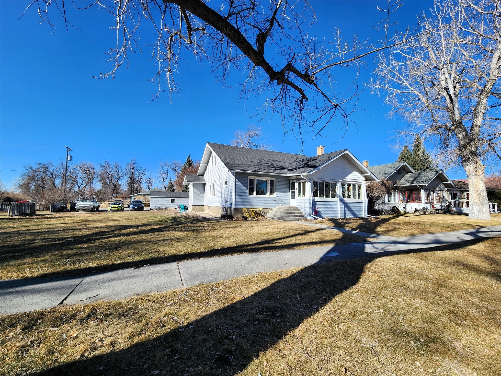 116 1st Avenue SW
