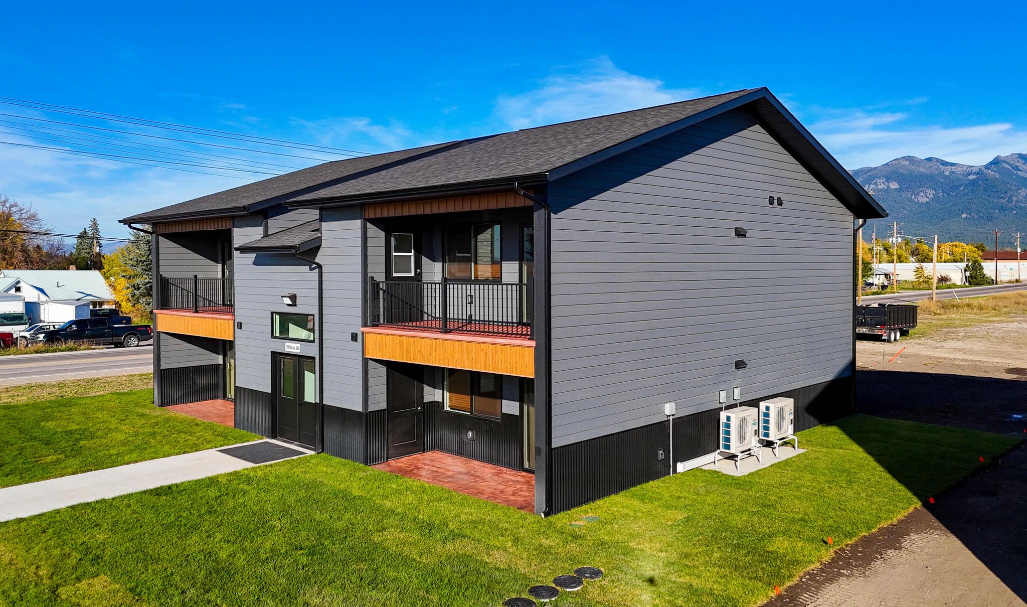 10 9th Avenue SW A