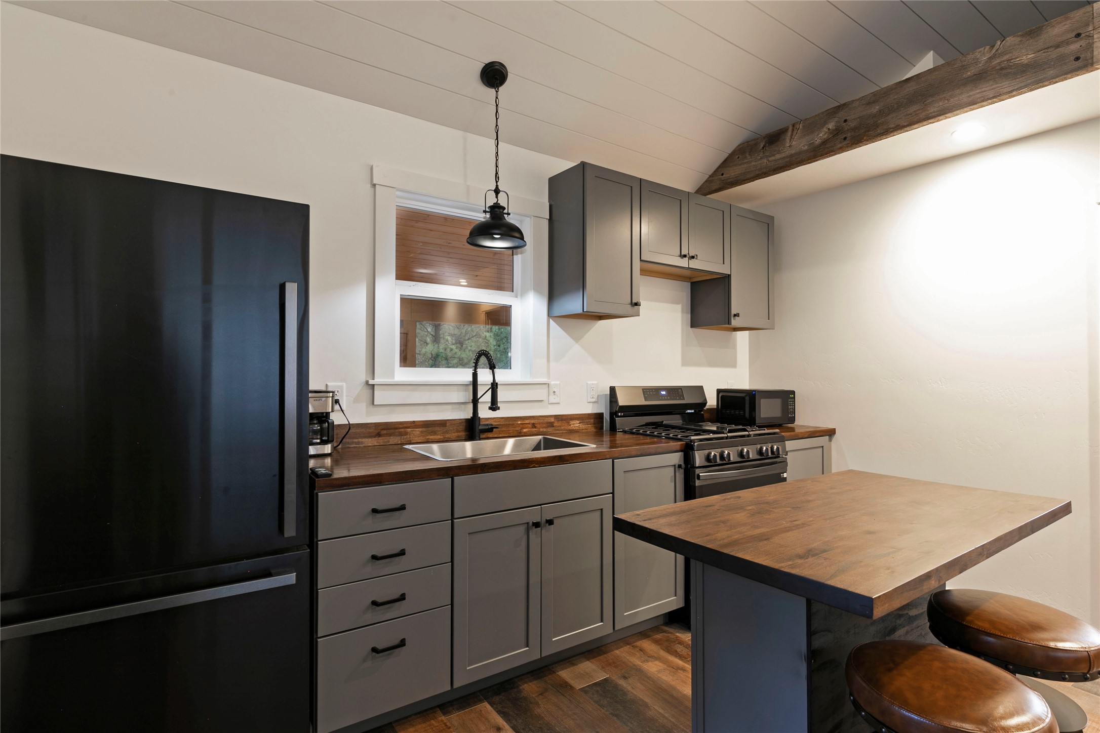 Clinton, Montana 59825, United States, 1 Bedroom Bedrooms, ,1 BathroomBathrooms,Residential,Active,247600