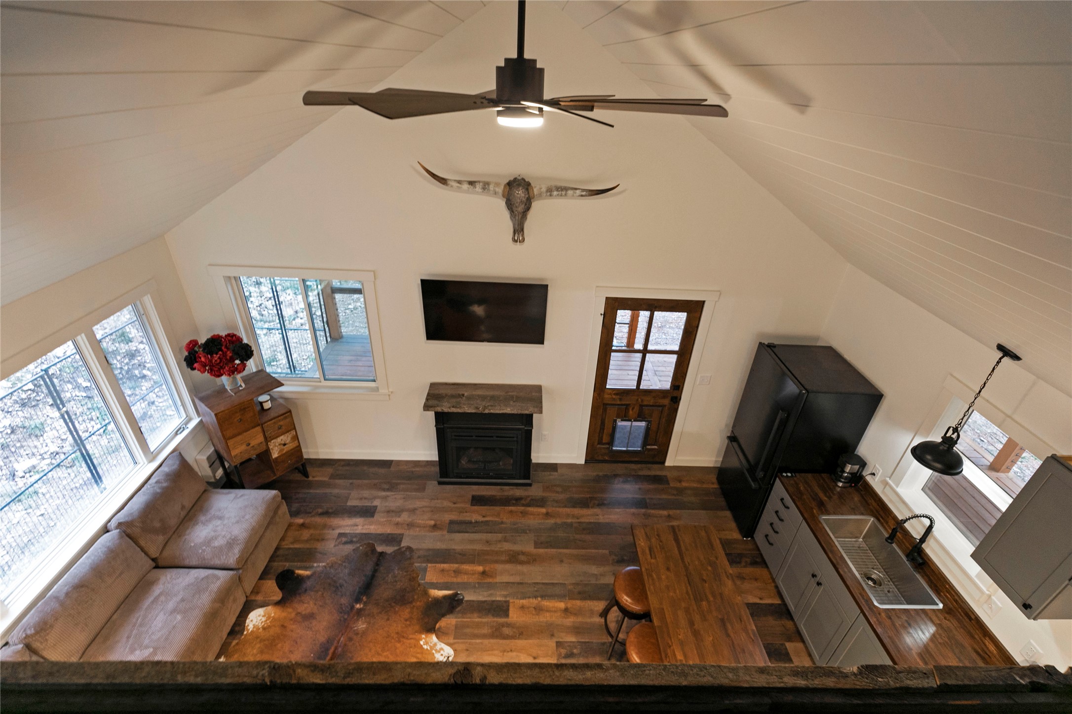 Clinton, Montana 59825, United States, 1 Bedroom Bedrooms, ,1 BathroomBathrooms,Residential,Active,247600