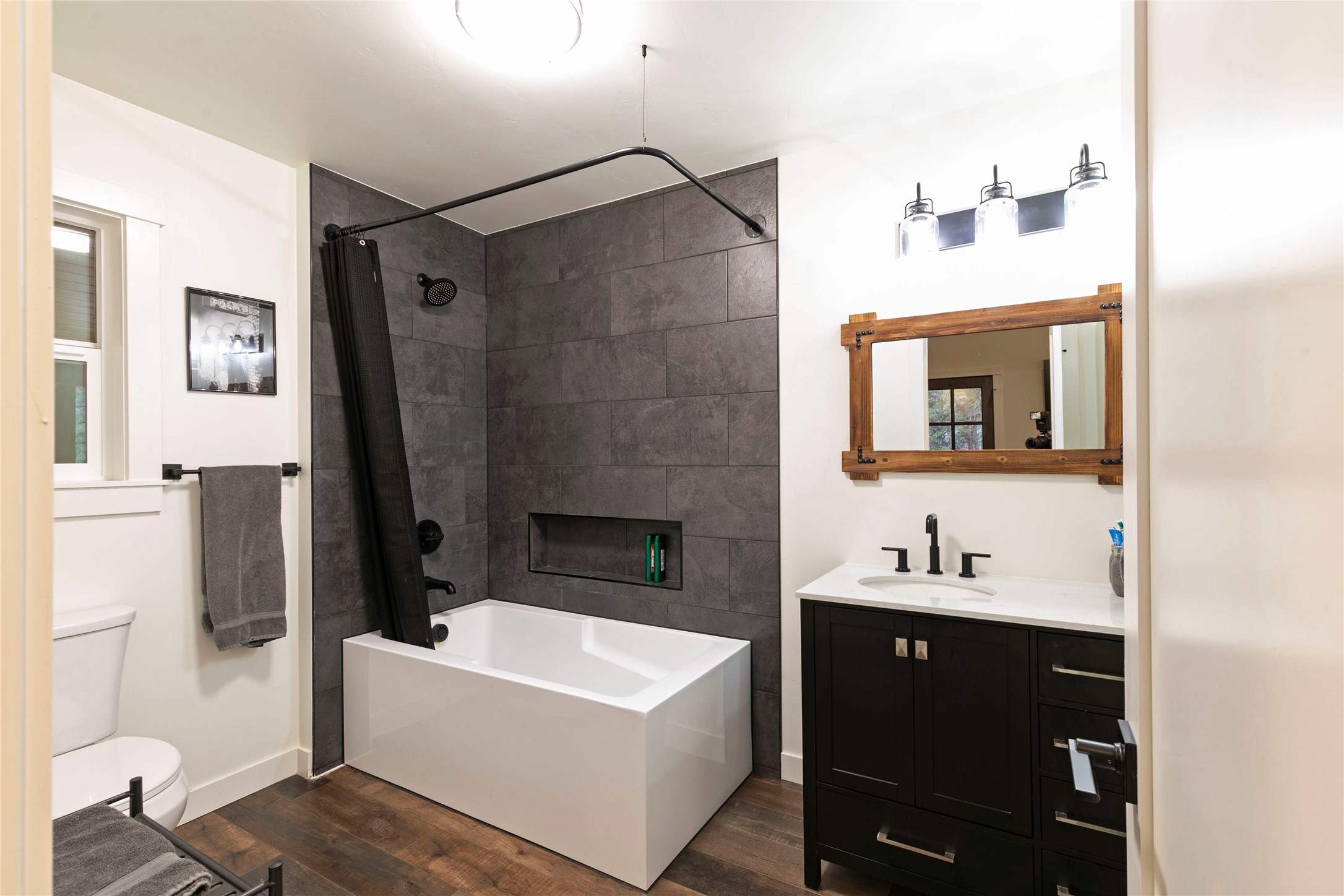 Clinton, Montana 59825, United States, 1 Bedroom Bedrooms, ,1 BathroomBathrooms,Residential,Active,247600