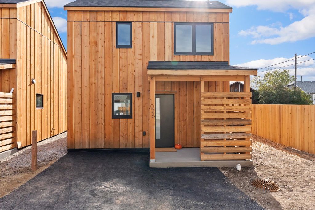 Photo of 1020 Charlo Street, Missoula, MT 59802 (MLS # 30070325)