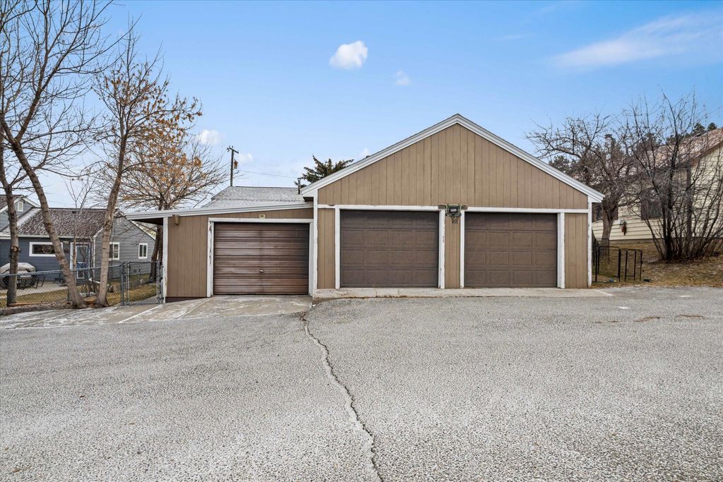 Photo of 410 S Montana Avenue, Helena, MT 59601 (MLS # 30064453)