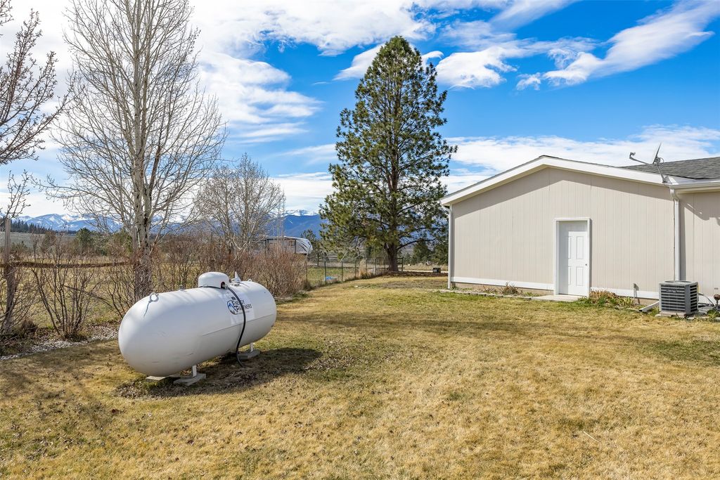 Photo of 4023 Sunnyside Cemetery Road, Stevensville, MT 59870 (MLS # 30067026)