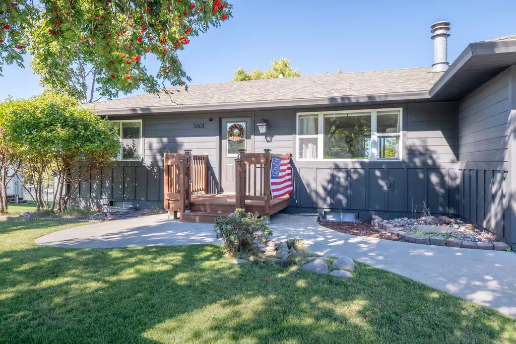 Photo of 5601 Skyview Drive, Missoula, MT 59803 (MLS # 30063843)