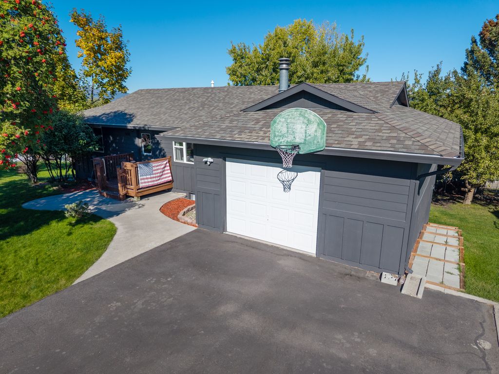 Photo of 5601 Skyview Drive, Missoula, MT 59803 (MLS # 30063843)