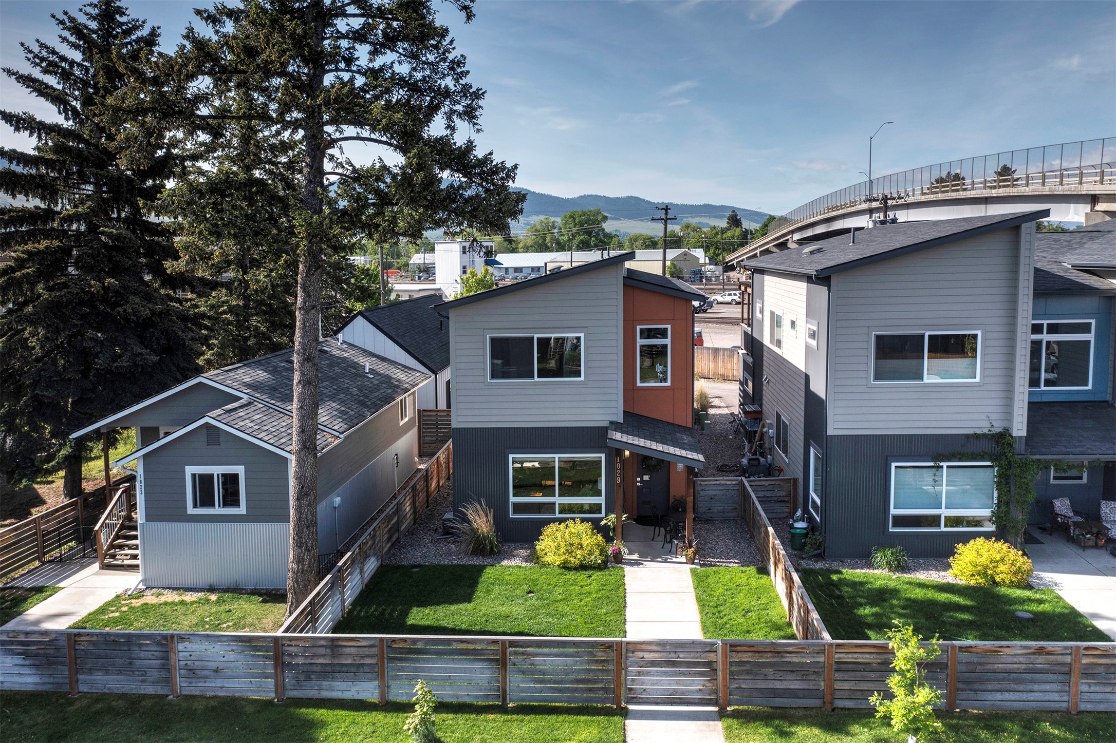 1029 Stoddard Street