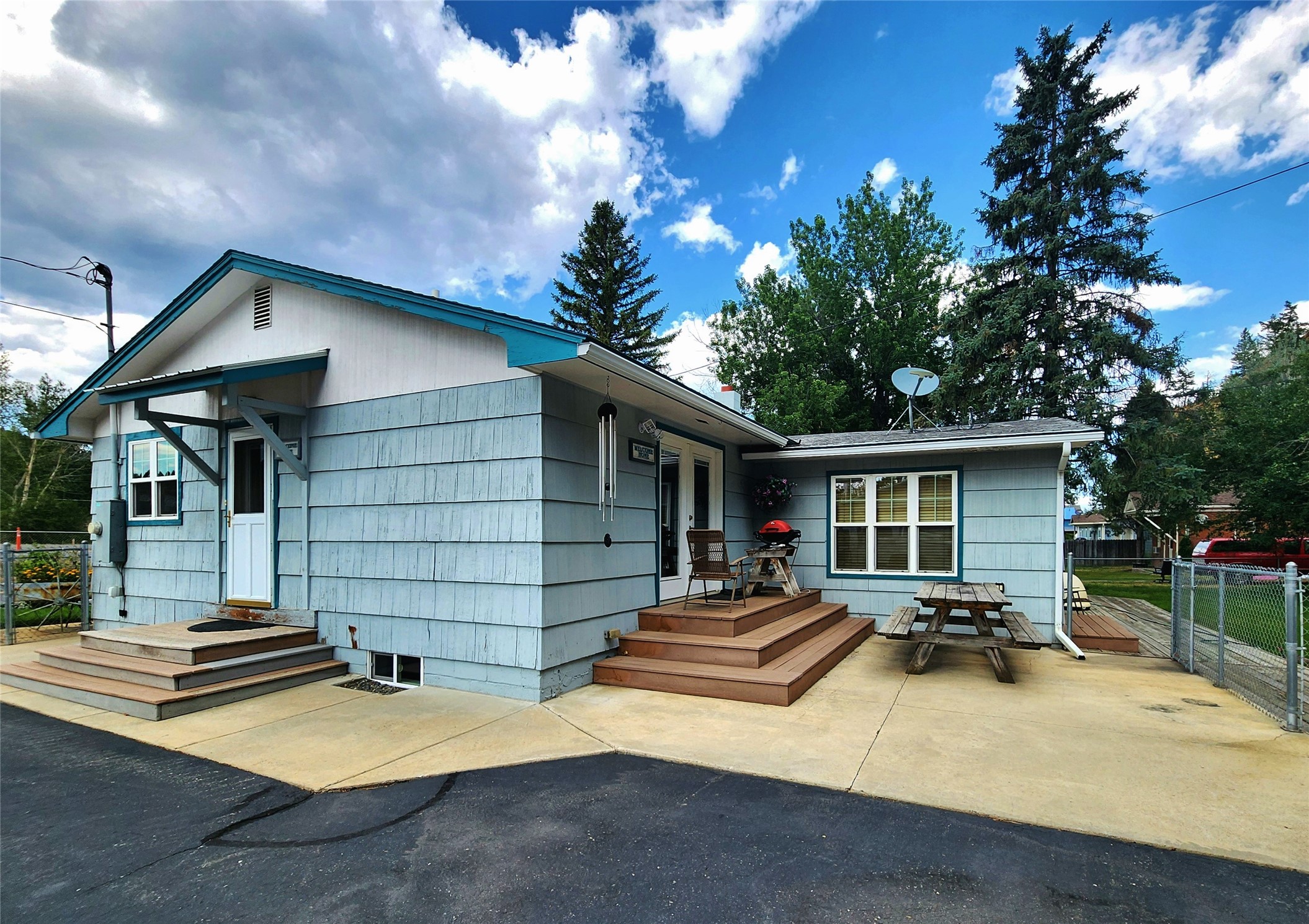 Clancy, Montana 59634, United States, 3 Bedrooms Bedrooms, ,1 BathroomBathrooms,Residential,Active,46883