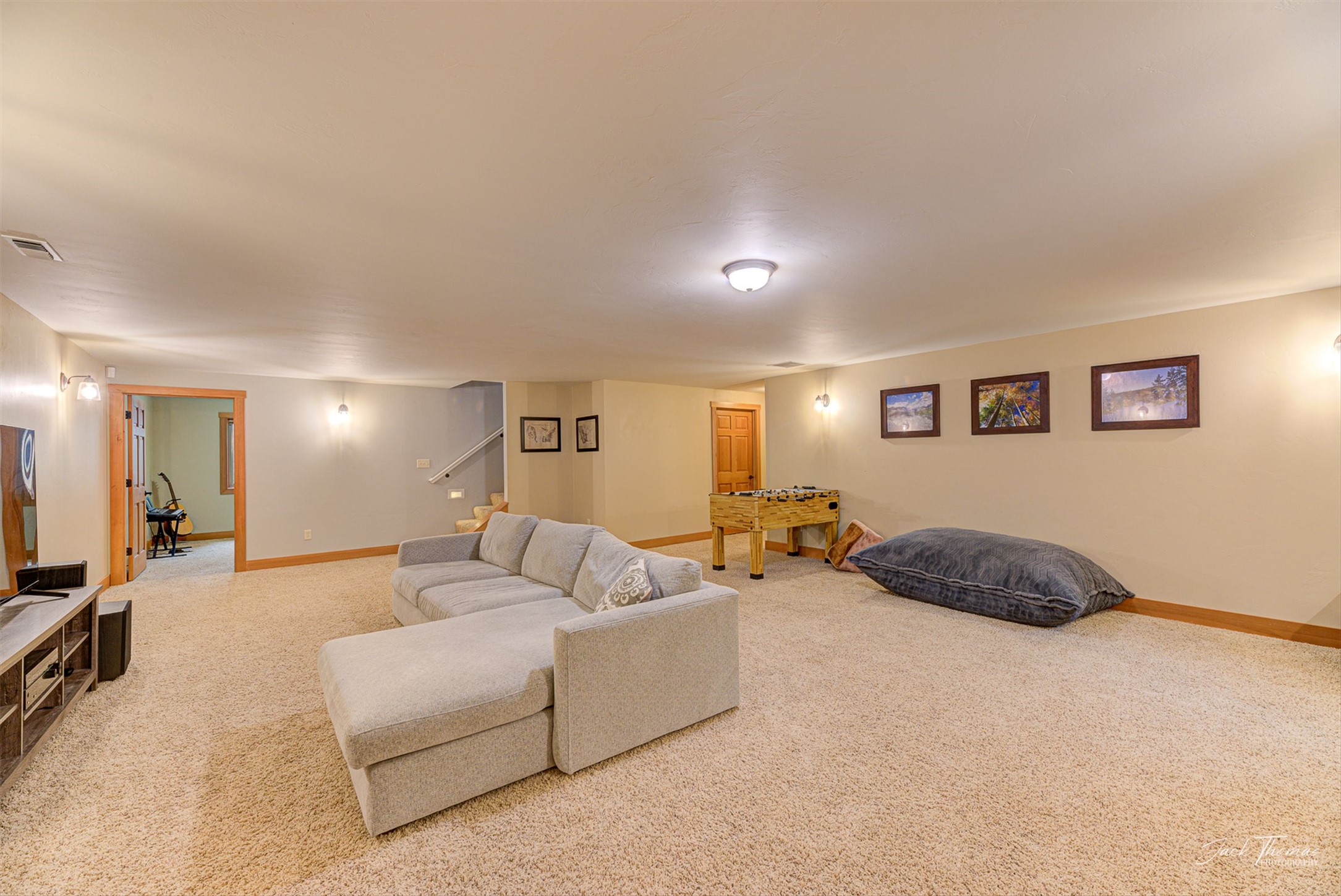 East Helena, Montana 59635, United States, 6 Bedrooms Bedrooms, ,4 BathroomsBathrooms,Residential,Active,104833