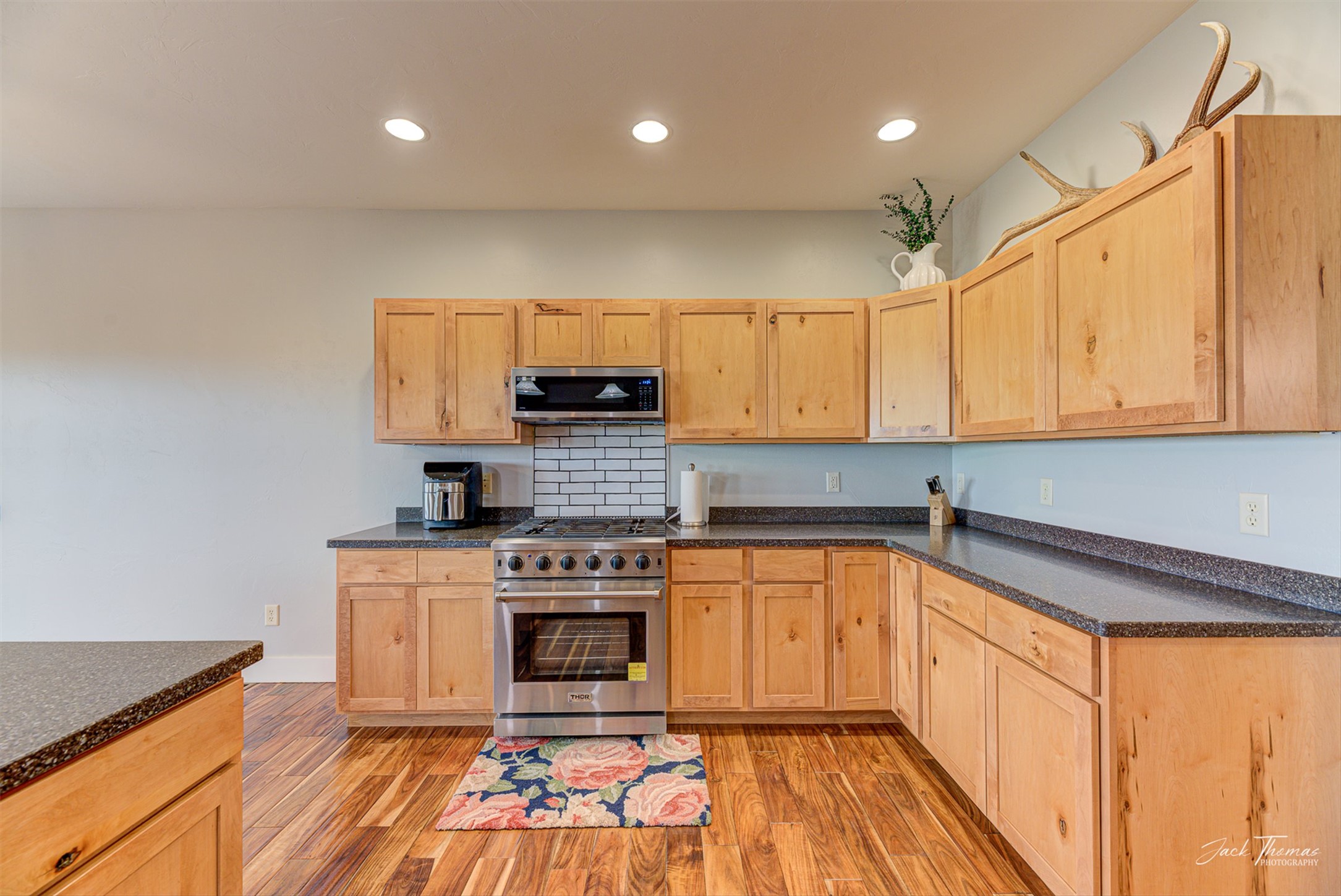 East Helena, Montana 59635, United States, 6 Bedrooms Bedrooms, ,4 BathroomsBathrooms,Residential,Active,104833