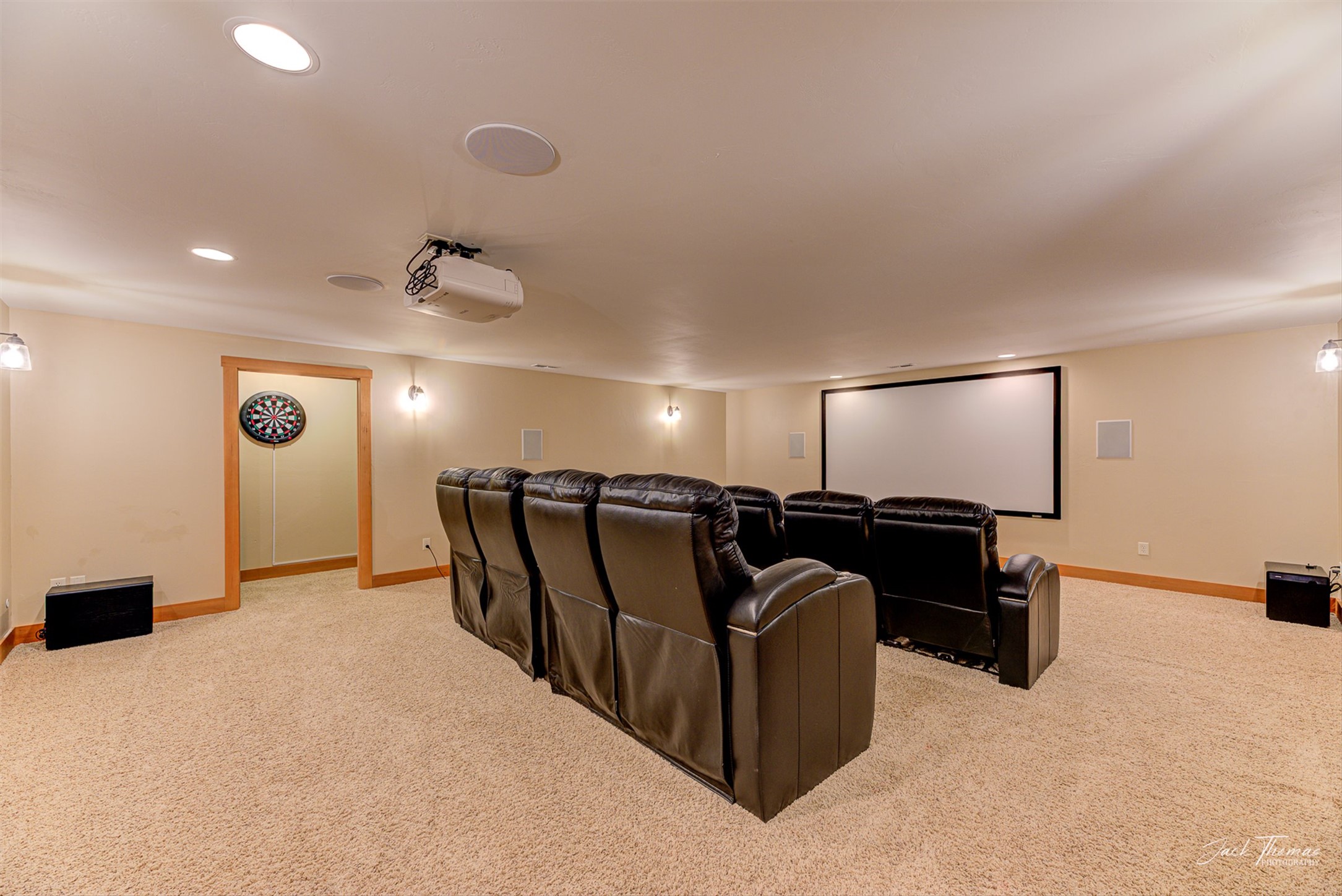 East Helena, Montana 59635, United States, 6 Bedrooms Bedrooms, ,4 BathroomsBathrooms,Residential,Active,104833