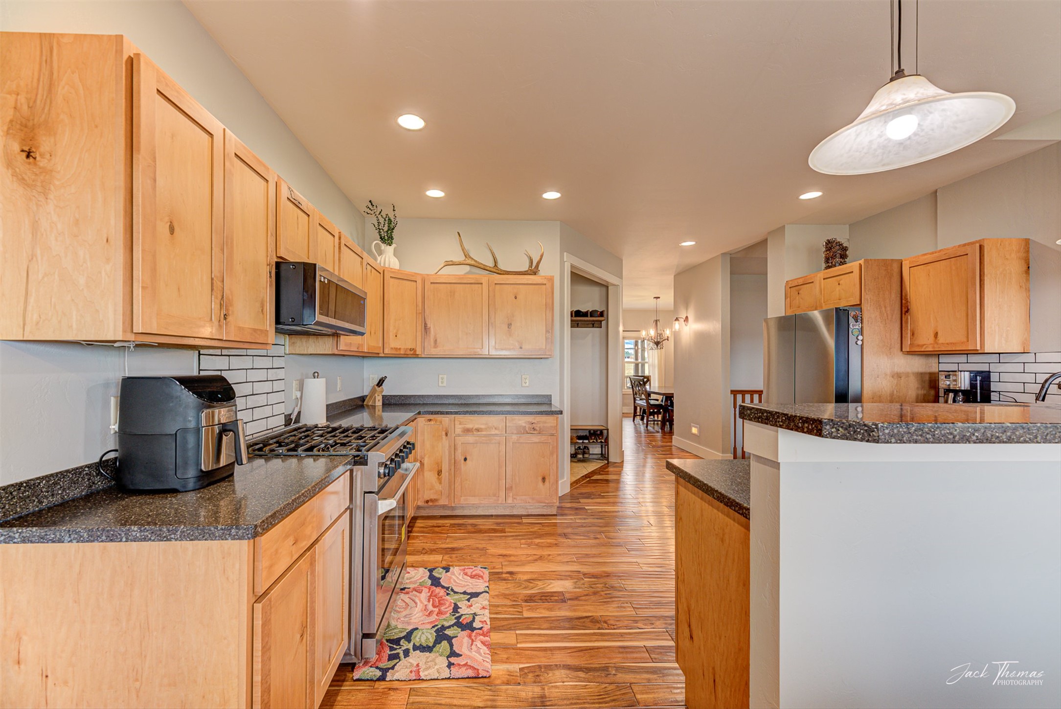 East Helena, Montana 59635, United States, 6 Bedrooms Bedrooms, ,4 BathroomsBathrooms,Residential,Active,104833