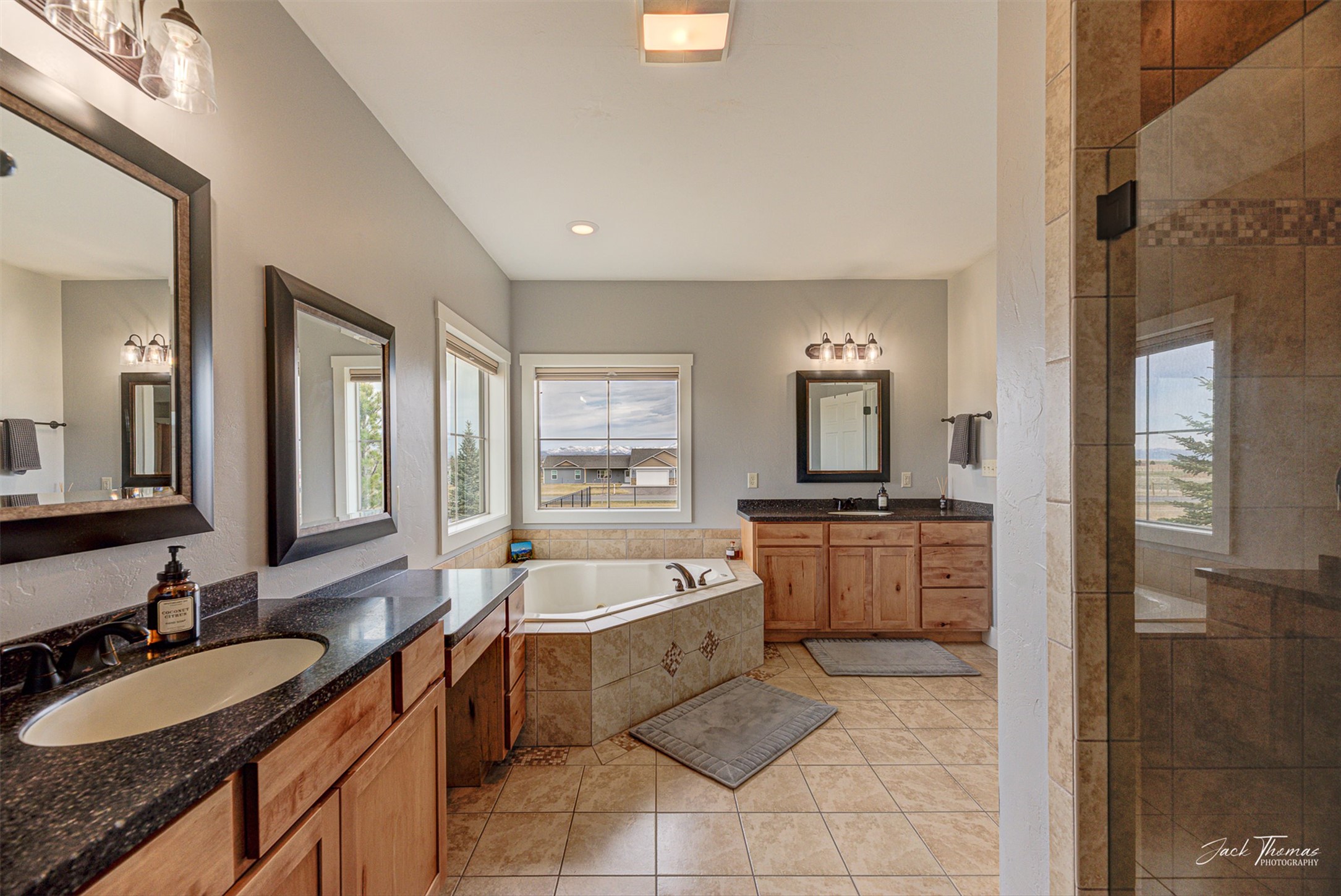 East Helena, Montana 59635, United States, 6 Bedrooms Bedrooms, ,4 BathroomsBathrooms,Residential,Active,104833