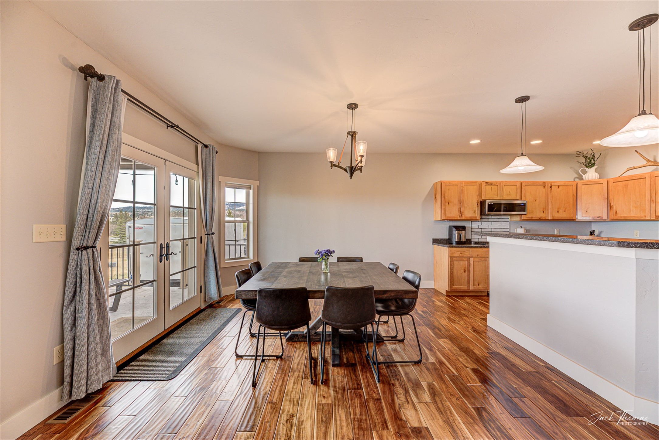 East Helena, Montana 59635, United States, 6 Bedrooms Bedrooms, ,4 BathroomsBathrooms,Residential,Active,104833