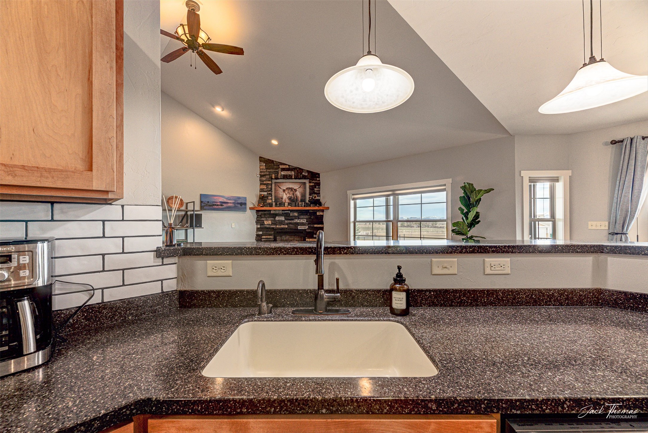 East Helena, Montana 59635, United States, 6 Bedrooms Bedrooms, ,4 BathroomsBathrooms,Residential,Active,104833