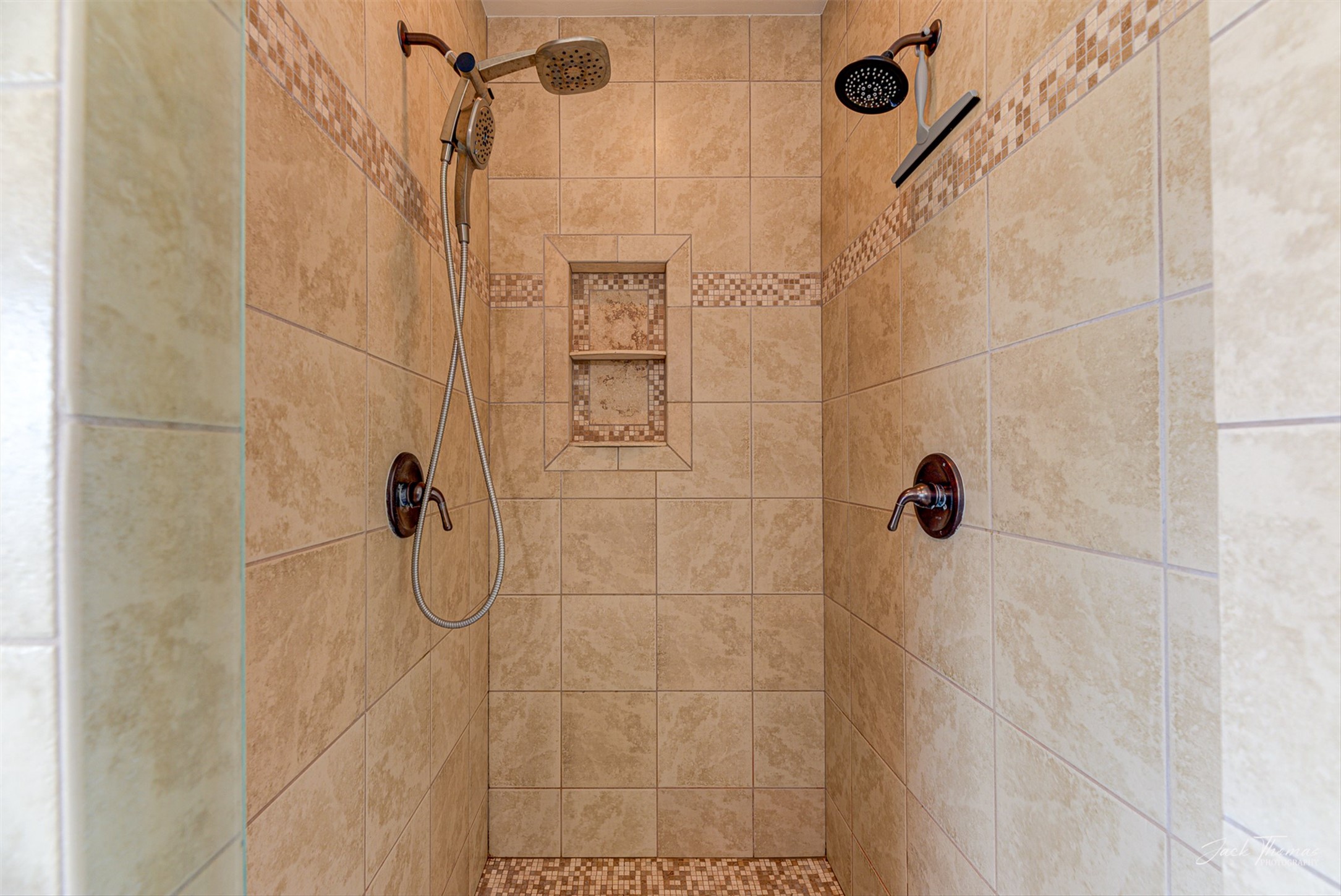 East Helena, Montana 59635, United States, 6 Bedrooms Bedrooms, ,4 BathroomsBathrooms,Residential,Active,104833