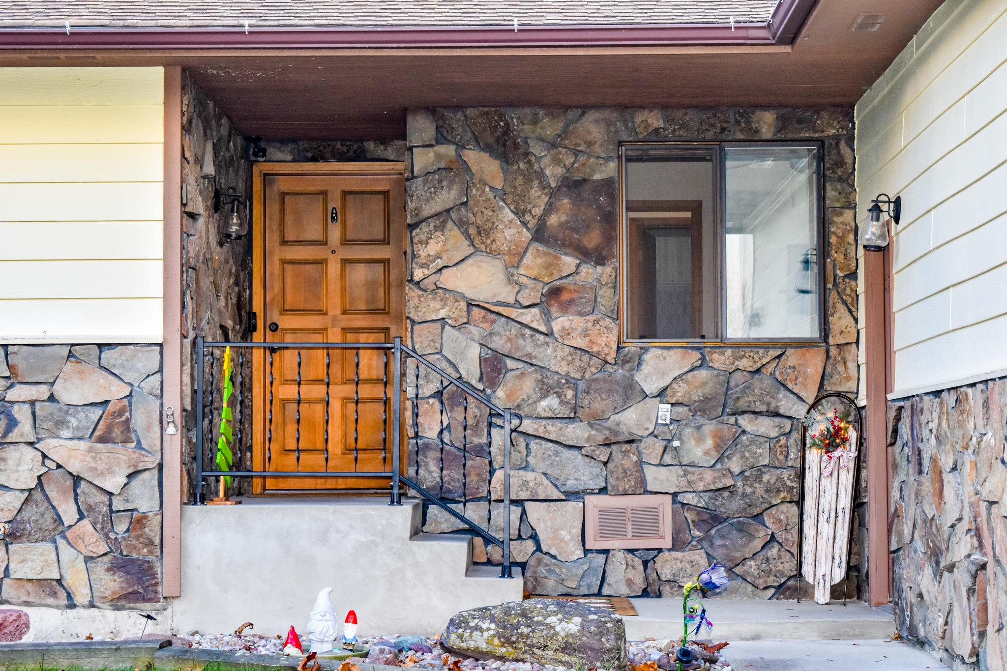 105 Island View Drive