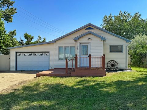 Photo of 2 Robinson Street, Scobey, MT 59263 (MLS # 30068924)
