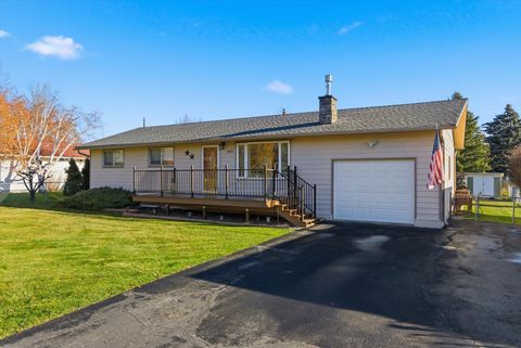 Photo of 221 Hawthorn Avenue, Kalispell, MT 59901 (MLS # 30061453)