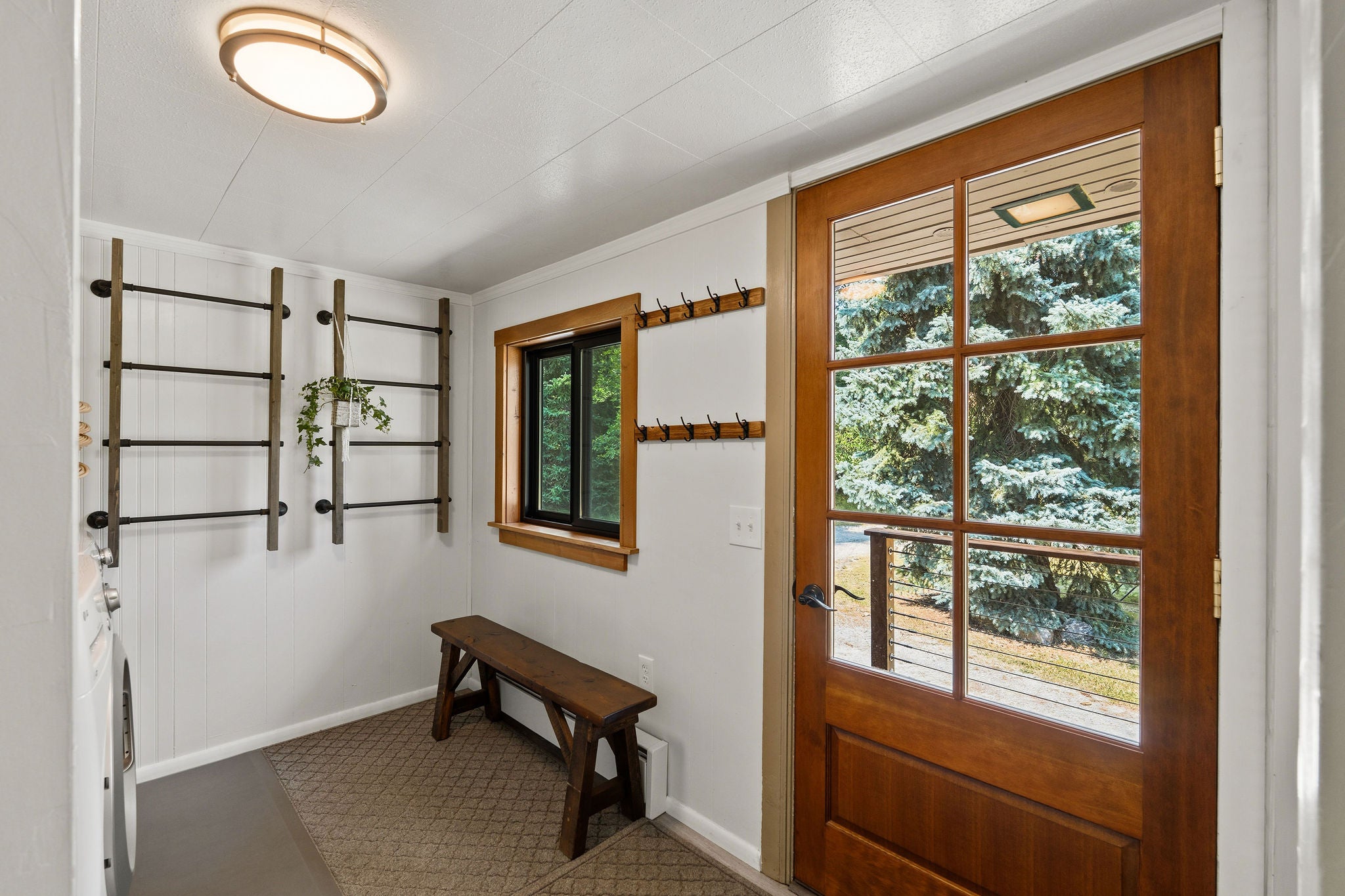 2045 Lion Mountain Loop Road