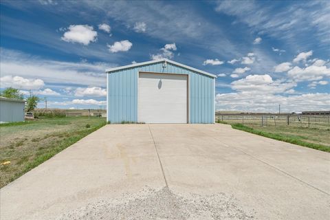 Photo of 1503 Adams Boulevard, Great Falls, MT 59404 (MLS # 30071210)