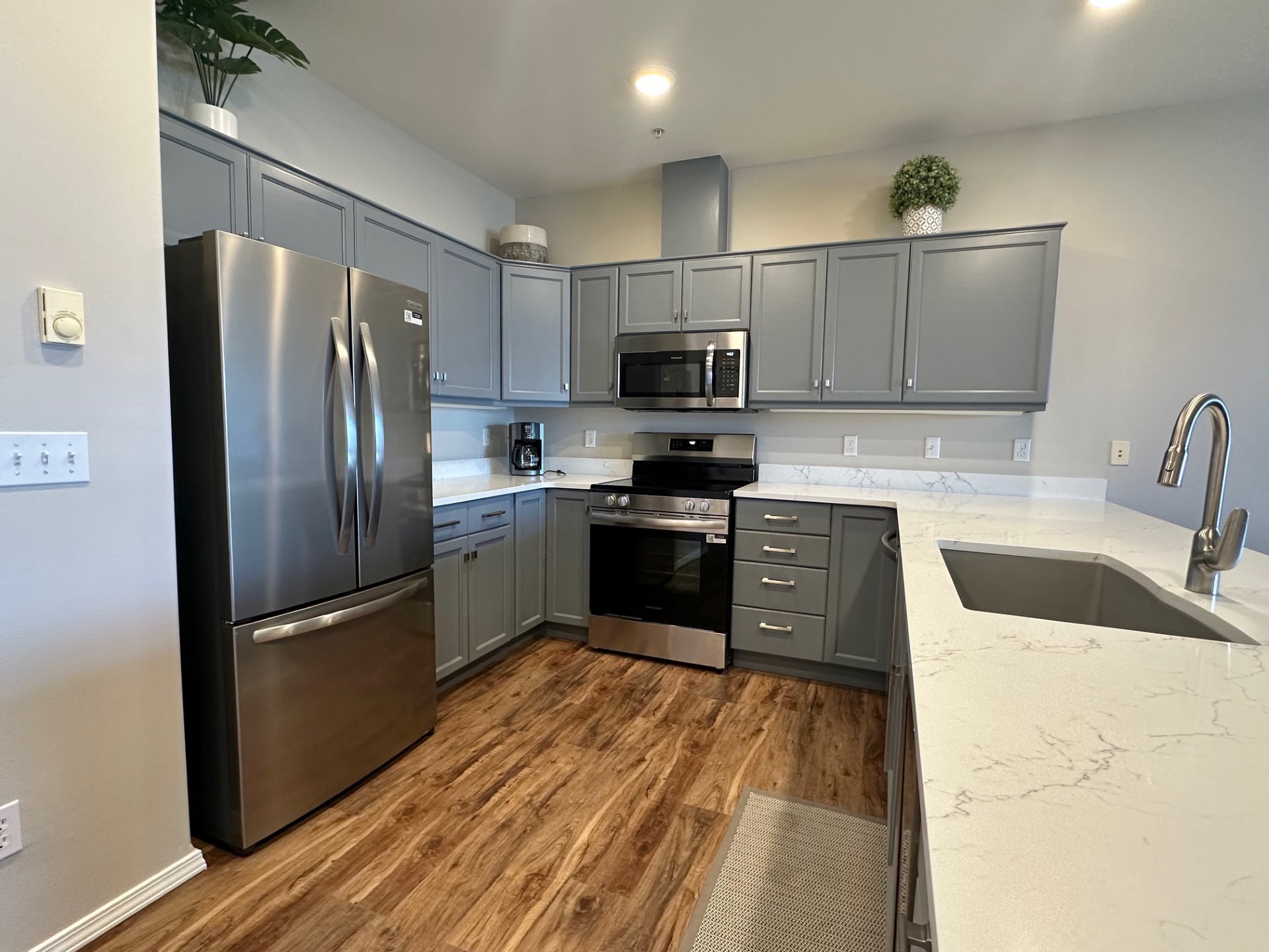 100 Rocky Point Road B2